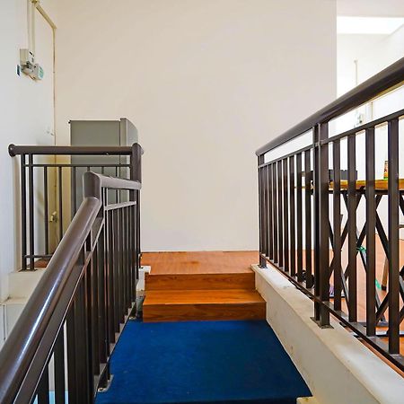 Oyo Life 92720 Mekarwangi Guest House Bandung Ngoại thất bức ảnh