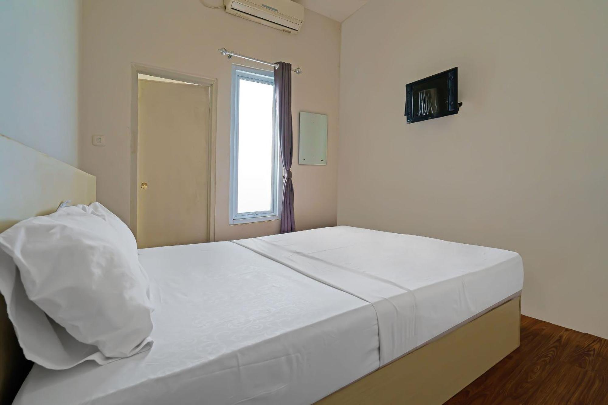 Oyo Life 92720 Mekarwangi Guest House Bandung Ngoại thất bức ảnh